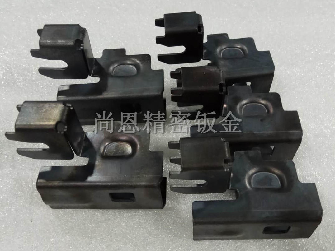 冷板，鍍鋅板，下料，折彎，噴粉，烤漆鈑金件